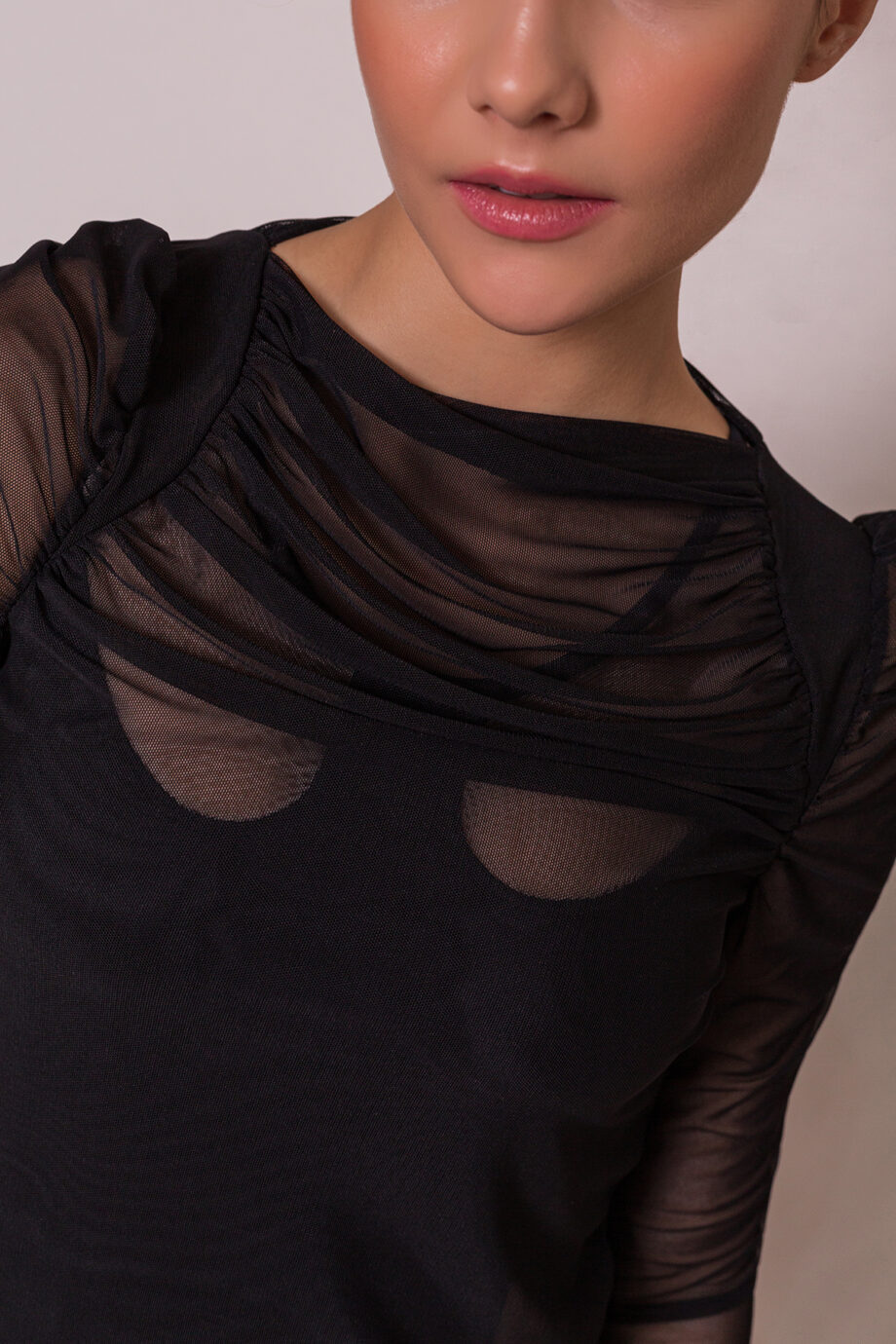 Blusa Romantic Manga Longa Tule Petipá Preto